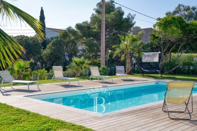 Maison &agrave; louer &agrave; LES ISSAMBRES  - 6 pi&egrave;ces - 230 m&sup2; 