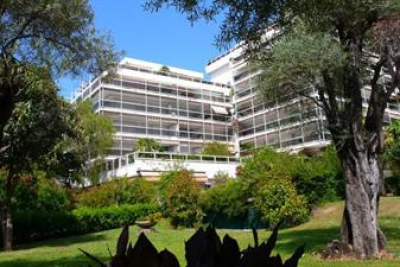 Bien à louer à JUAN-LES-PINS Roubion   