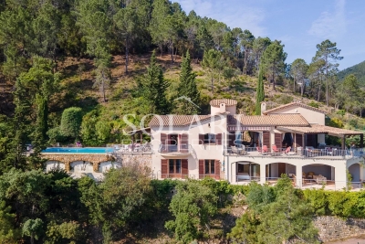 Maison à vendre plain pied et vue mer alpes maritimes 