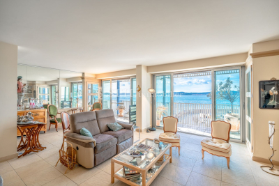 Appartement &agrave; vendre &agrave; STE-MAXIME Nartelle-Noyer-Bellevue-Bd des Sardinaux - 3 pi&egrave;ces - 95 m&sup2; 