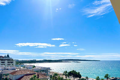 Appartement à vendre vue terrasse centre cannes sans charges 