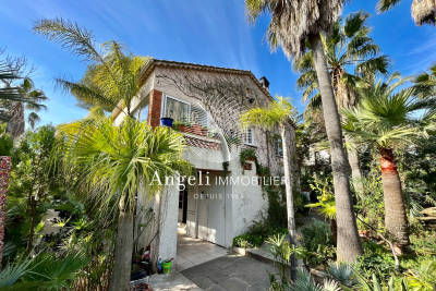 Maison &agrave; vendre &agrave; ST-AYGULF  - 5 pi&egrave;ces - 125 m&sup2; 