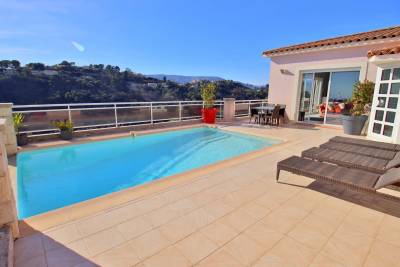 Maison à vendre à NICE Thiers-Durante - 6 pièces - 200 m² 