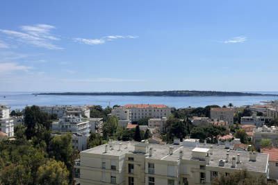 Appartement à vendre à CANNES Broussailles - 3 pièces - 71 m² 
