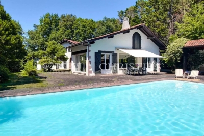 Maison à vendre à ASCAIN  - 9 pièces - 300 m² 