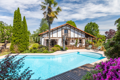 Maison à vendre à HOSSEGOR Saint-Barthélemy - 5 pièces - 186 m² 