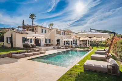 Maison à louer à ST-TROPEZ  - 7 pièces - 450 m² 