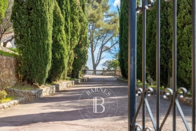 Maison &agrave; vendre &agrave; TOULON  - 10 pi&egrave;ces - 322 m&sup2; 