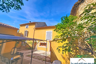 Maison à vendre à CAMARET-SUR-AIGUES Saint-Ruf-Trillade Sud - 9 pièces - 320 m² 