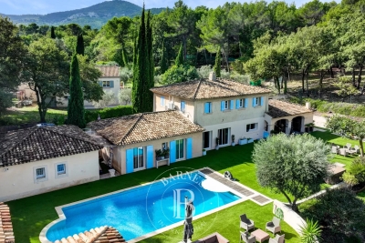 Maison à vendre à AIX-EN-PROVENCE Charleval - 10 pièces - 360 m² 