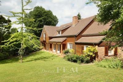 Maison &agrave; vendre &agrave; GARCHES  - 10 pi&egrave;ces - 550 m&sup2; 