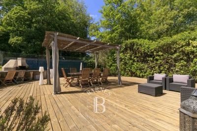 Maison &agrave; vendre &agrave; BIEVRES  - 8 pi&egrave;ces - 440 m&sup2; 