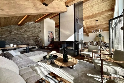 Apartment for sale in COURCHEVEL  - 5 rooms - 173 m&sup2; 