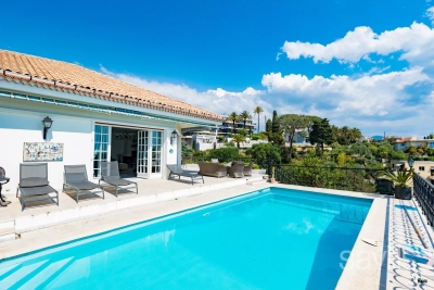 House for sale in NICE Digue des Francais - 7 rooms - 500 m² 