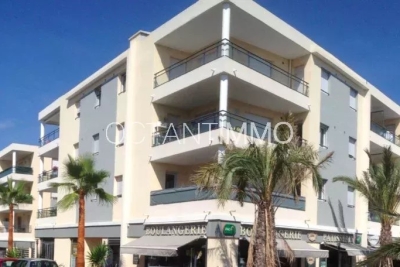 Commerce &agrave; vendre &agrave; ANTIBES Centre  - 77 m&sup2; 