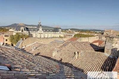 Bien à vendre à BOLLÈNE La Planchette  - 200 m² 