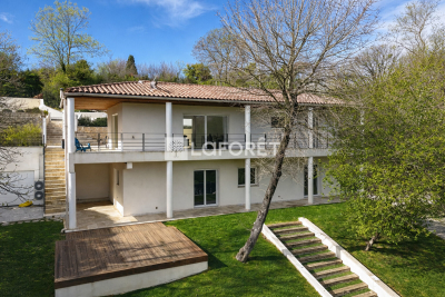 Maison &agrave; vendre &agrave; CHATEAUNEUF-GRASSE  - 7 pi&egrave;ces - 235 m&sup2; 