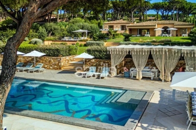 Villa à Saint-Tropez &agrave; louer à partir de 140 000 € / semaine, Photo 4