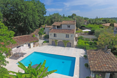 Maison &agrave; vendre &agrave; VENCE  - 6 pi&egrave;ces - 200 m&sup2; 