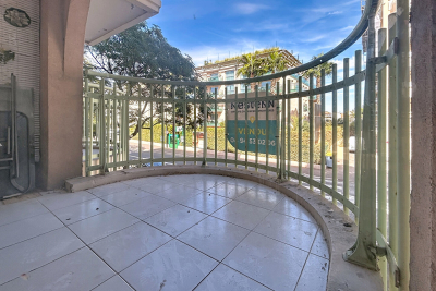 Appartement à vendre à FRÉJUS  - 1 pièces - 24 m² 