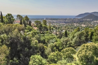 House for sale in MANDELIEU-LA-NAPOULE Le Roc Fleuri-Capitou (Jeanne d'Arc) - 5 rooms - 160 m² 