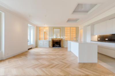 Appartement &agrave; louer &agrave; PARIS 8EME  - 5 pi&egrave;ces - 180 m&sup2; 