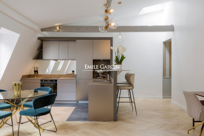 Appartement à louer à PARIS 8EME Javel 15 - 3 pièces - 100 m² 