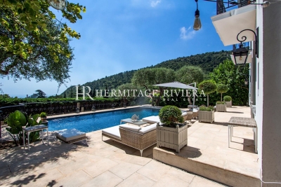 Maison à vendre à EZE  - 9 pièces - 280 m² 