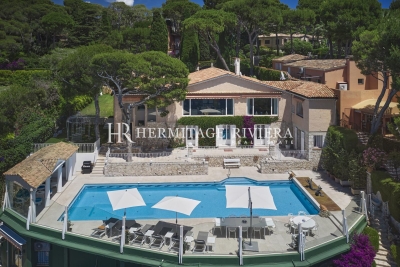 House to rent in ST-JEAN-CAP-FERRAT Centre - 8 rooms - 350 m² 