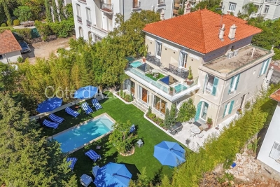 Maison à vendre à LE CANNET Bois Fleuri-Chevre d'Or-Saint Philippe - 6 pièces - 280 m² 