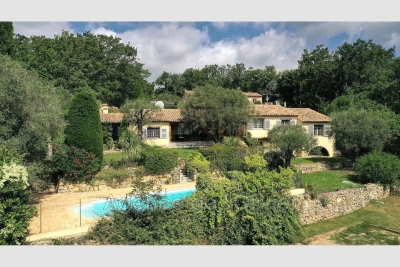Maison &agrave; vendre &agrave; LE ROURET  - 9 pi&egrave;ces - 187 m&sup2; 