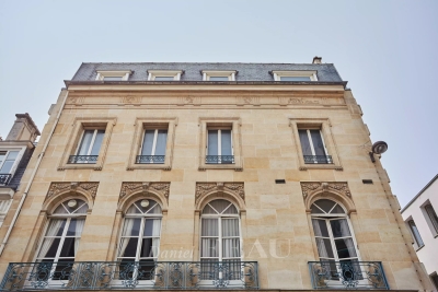 Commerce à vendre à PARIS 7EME Parc de Montsouris - 20 pièces - 608 m² 