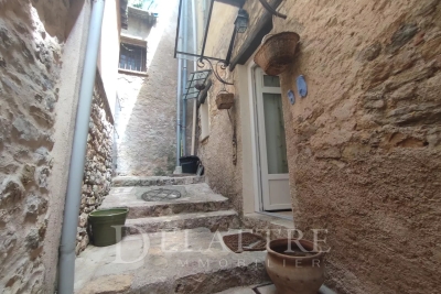 Apartment for sale in CHATEAUNEUF-GRASSE  - 2 rooms - 35 m² 