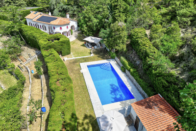 Maison &agrave; vendre &agrave; immobilier TOUÊT-DE-L'ESCARÈNE  - 6 pi&egrave;ces - 260 m&sup2; 