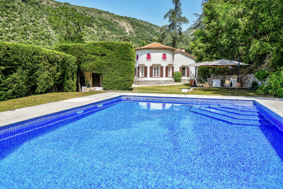 Maison &agrave; vendre &agrave; immobilier TOUÊT-DE-L'ESCARÈNE  - 6 pi&egrave;ces - 260 m&sup2; 
