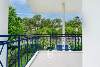 Maison &agrave; vendre &agrave; ARCACHON  - 7 pi&egrave;ces - 285 m&sup2; 