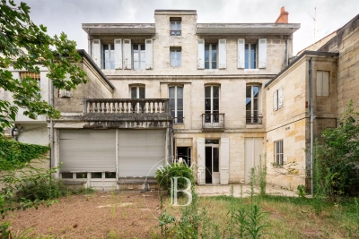 Maison &agrave; vendre &agrave; BORDEAUX  - 12 pi&egrave;ces - 430 m&sup2; 