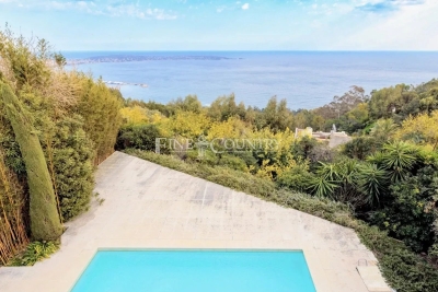 Maison à vendre vue mer terrasse profonde garage 