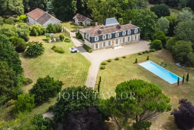 Maison &agrave; vendre &agrave; BORDEAUX  - 21 pi&egrave;ces - 960 m&sup2; 