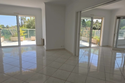 Appartement à vendre à ANTIBES Lagare - 3 pièces - 130 m² 