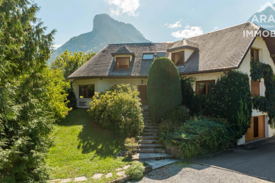 Maison à vendre à LATHUILE Saint-Eustache - 7 pièces - 312 m² 