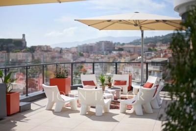 Appartement à Cannes &agrave; louer à partir de 25 000 € / semaine, Photo 12