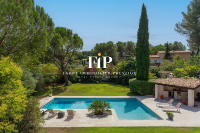 Maison à vendre à AIX-EN-PROVENCE Charleval - 9 pièces - 310 m² 