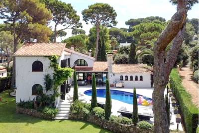 Maison &agrave; vendre &agrave; CAP D'ANTIBES  - 6 pi&egrave;ces - 260 m&sup2; 