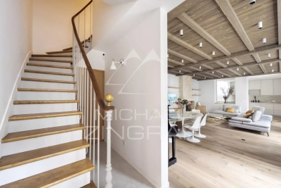 House for sale in PARIS 7EME Porte Saint-Martin - 7 rooms - 158 m² 