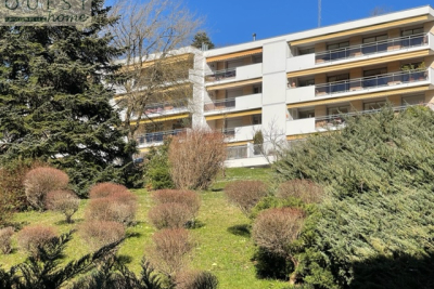 Appartement à vendre à CHARBONNIÈRES-LES-BAINS Saint-Pierre-de-Chandieu - 5 pièces - 109 m² 