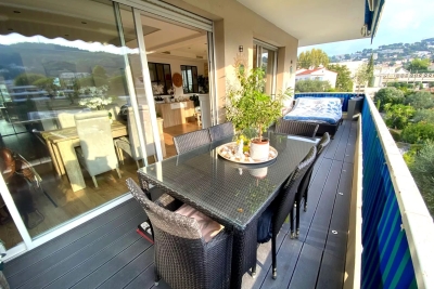 Appartement à vendre à LE CANNET Sigale - 2 pièces - 70 m² 