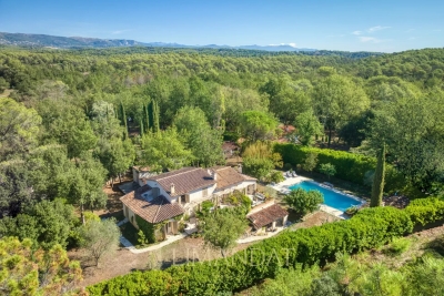 House for sale in VALBONNE  - 5 rooms - 330 m&sup2; 