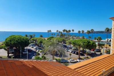 Apartment for sale in MENTON Hotel de Ville - 2 rooms - 34 m² 