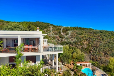 Maison à vendre à MANDELIEU-LA-NAPOULE Les Paluds - 4 pièces - 260 m² 